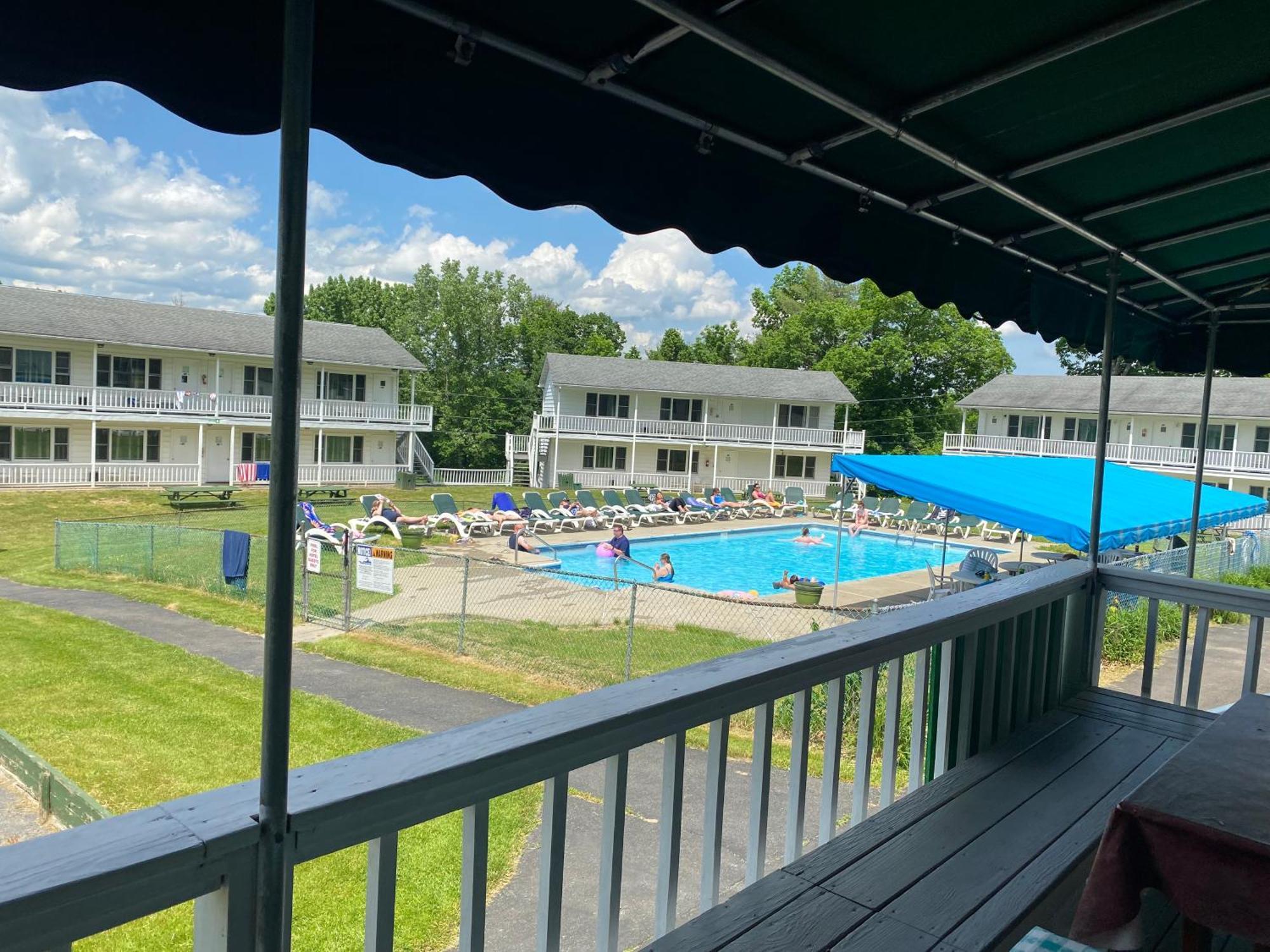 Gavin'S Iris H Country Inn Cornwallville 外观 照片