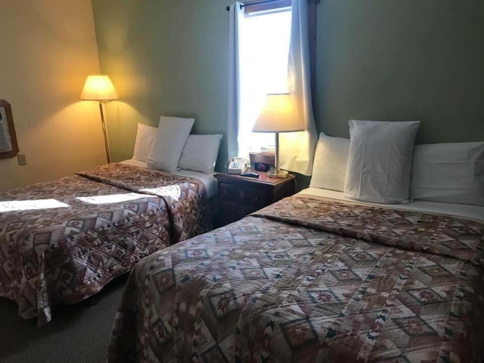 Gavin'S Iris H Country Inn Cornwallville 外观 照片